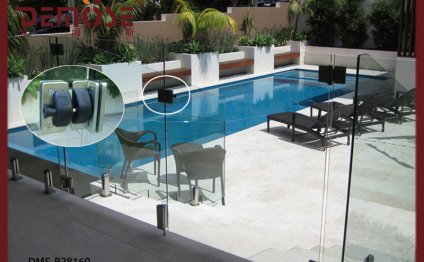 Tempered glass pool fence