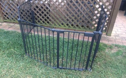 Kids safety fence