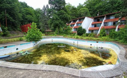 Abandoned Pool