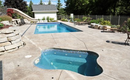 Indoor/Outdoor Pool and Hot