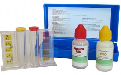 Kit for Chlorine and PH