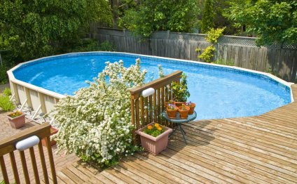 Closing above ground pool